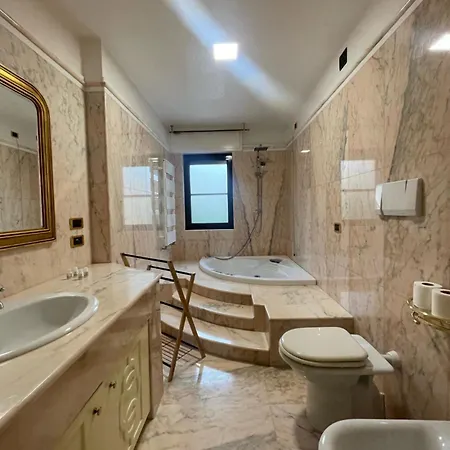 Angioina Apartment