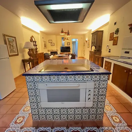 Angioina By Casa Manfredi *