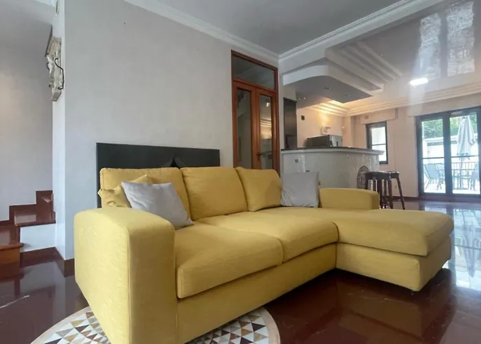 דירה Angioina - Manfredi Homes& מנפרדוניה